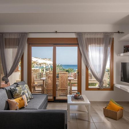 Beachfront Green Apt-Ligaria Beach Exterior photo