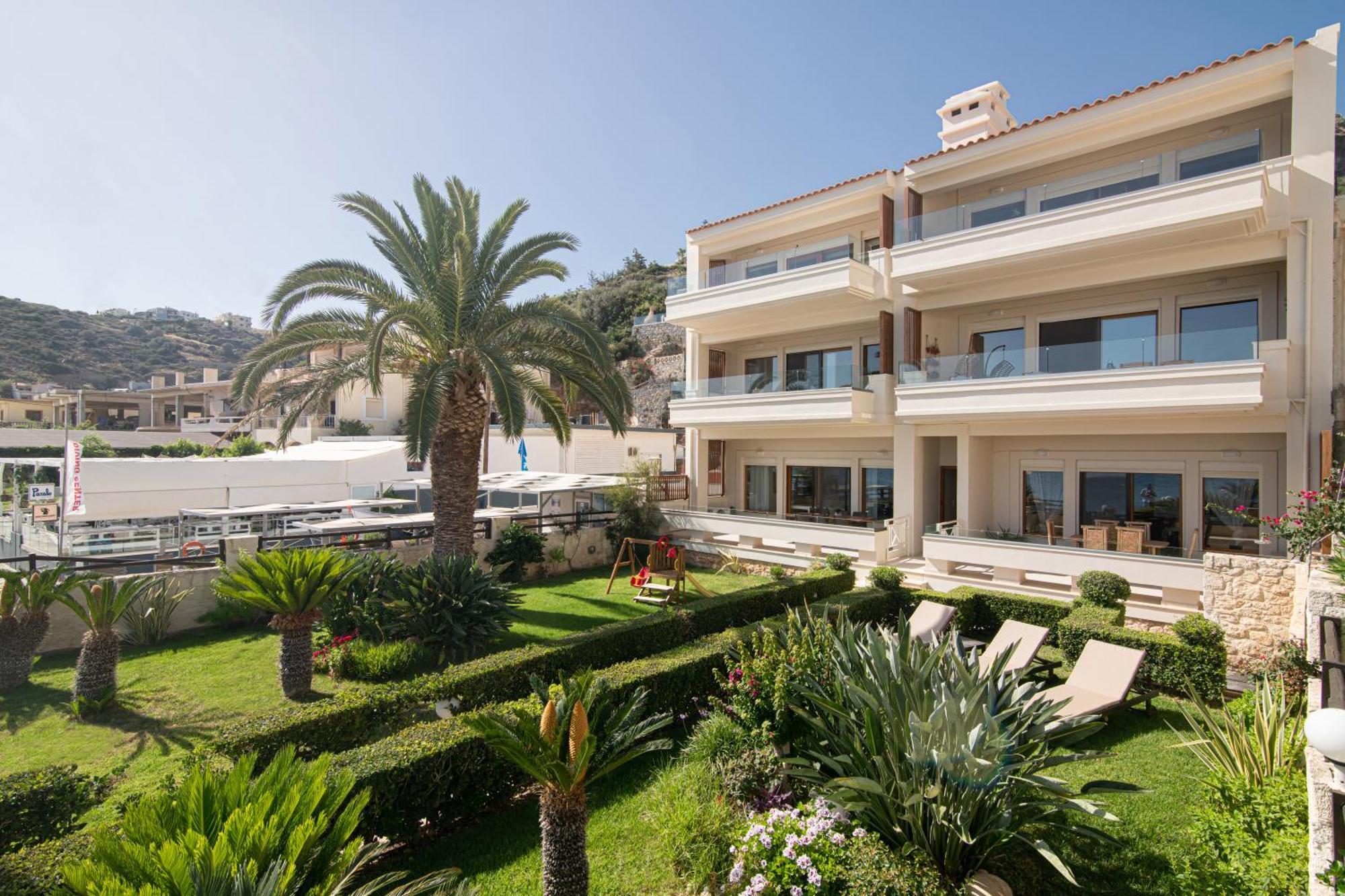 Beachfront Green Apt-Ligaria Beach Exterior photo